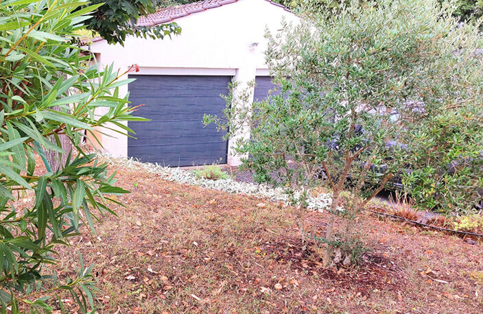 VENDU - Maison 7 pièces 150m² sur terrain de 2700m²  avec double garage — photo 5