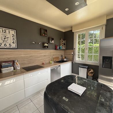 Maison 7 pièces 337600 €