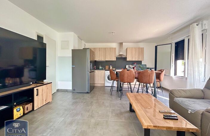 Location appartement 3 pièces 65 m² à Tours (37100) — photo 2