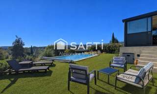 Maison 5 Pièces 130 m² à vendre à Saint-Cyr-sur-Mer (83270)