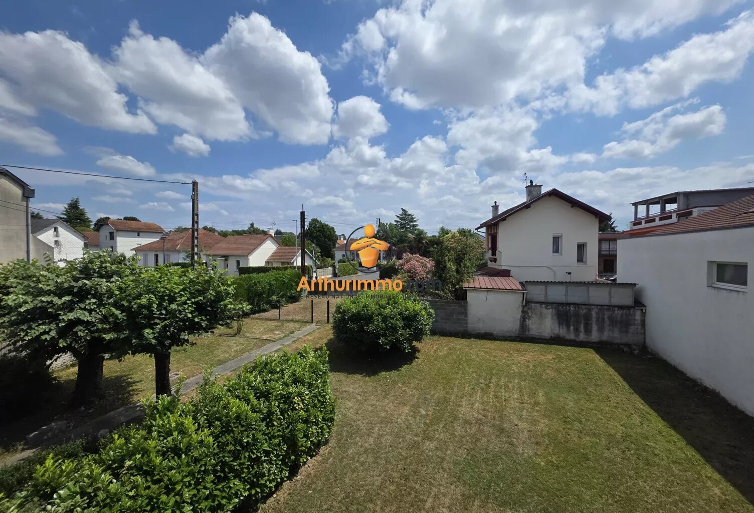 À vendre – Maison avec fort potentiel dans le secteur prisé de l'Ormeau — photo 1