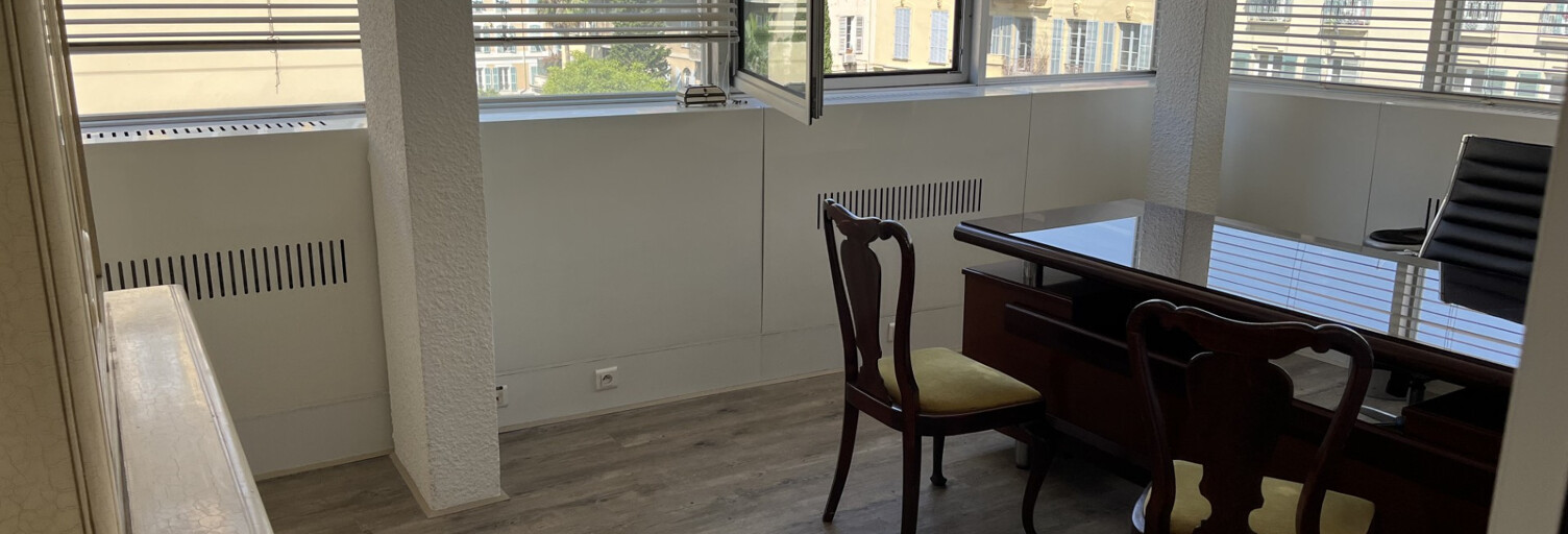 Bureau 4 Pièces 77 m² à louer à Nice (06000)