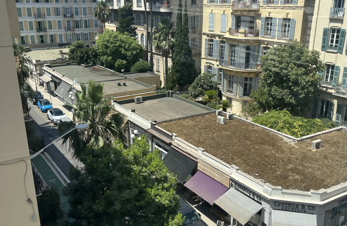 EMPLACEMENT No1 PASTORELLI, bureaux 4 pieces 77m2 — photo 2