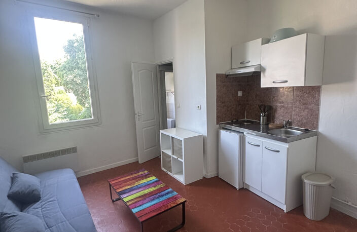 AIX EN PROVENCE : Appartement de 75 m2 divisé en 4 studios — photo 3