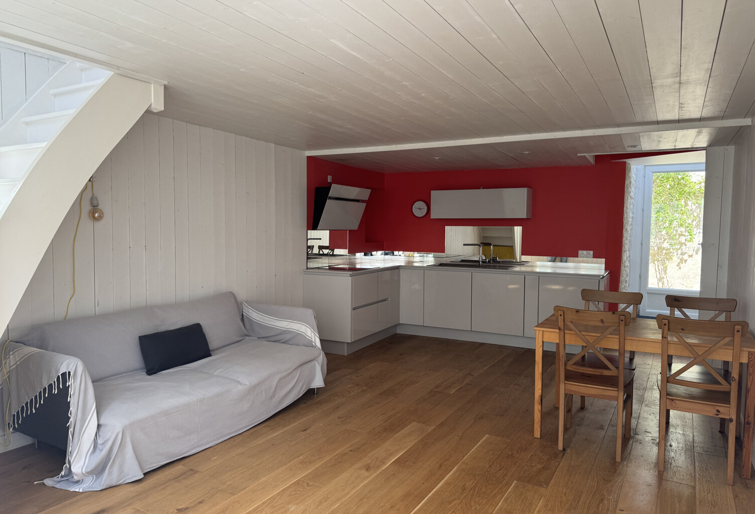 Maison de village - La Flotte - — photo 1