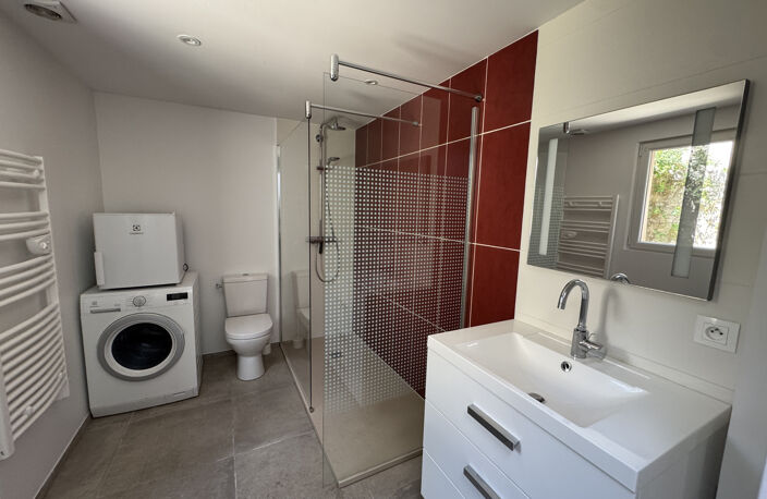 Maison de village - La Flotte - — photo 4