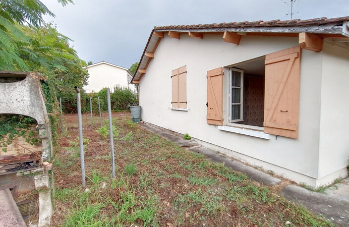Maison à rénover idéalement placée sur un terrain de plus de — photo 2