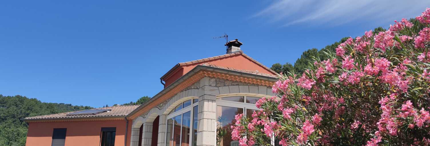 Maison 7 Pièces 200 m² à vendre à Vals-les-Bains (07600)