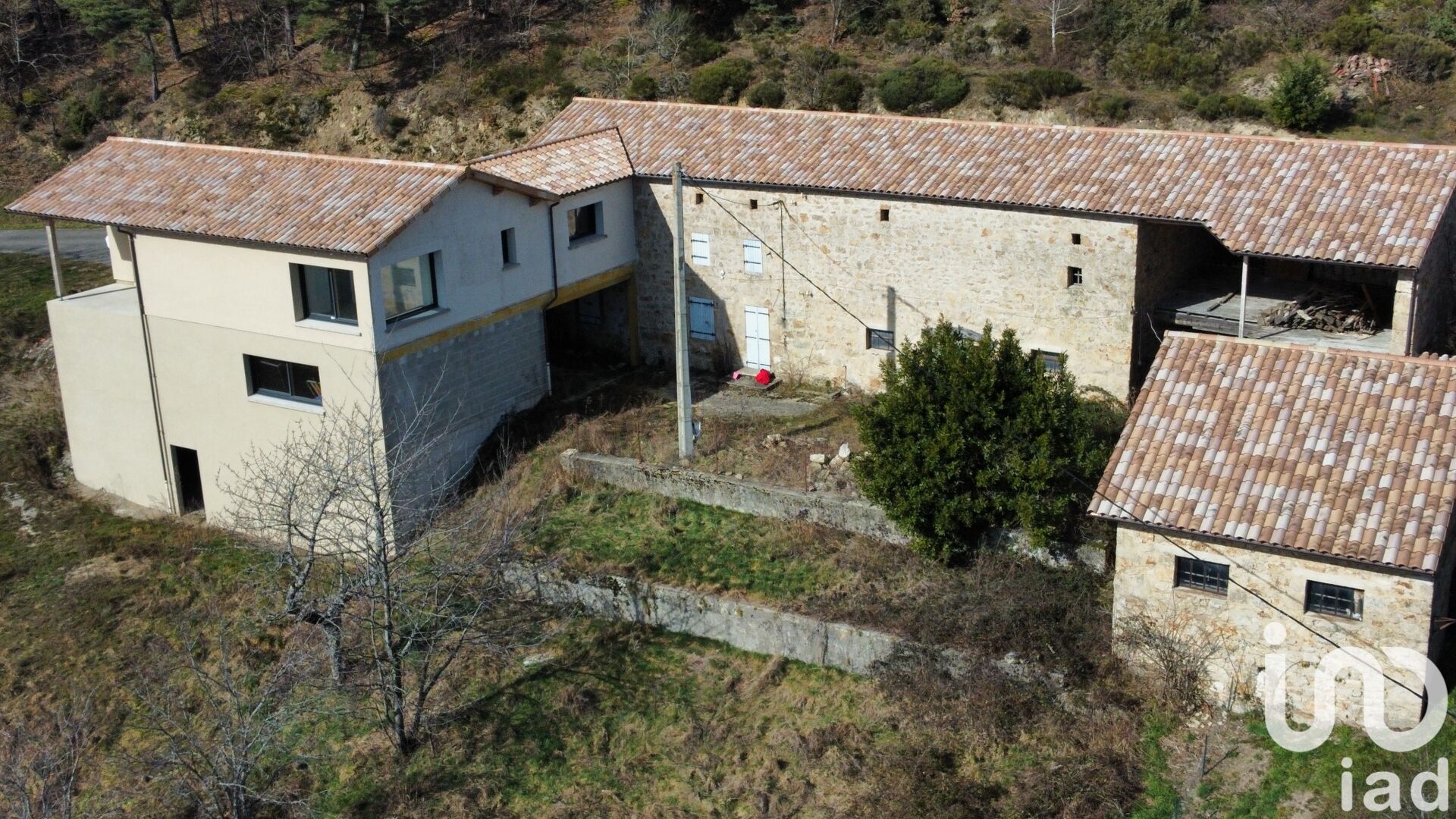 Satillieu - 220m² - 5p.