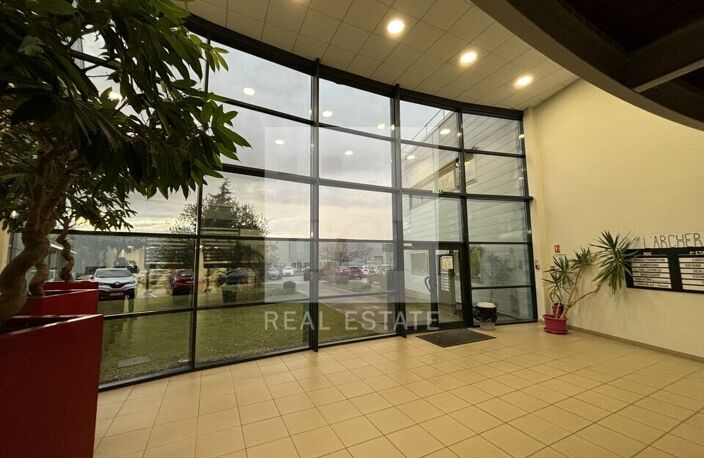 BUREAUX à LOUER — photo 4