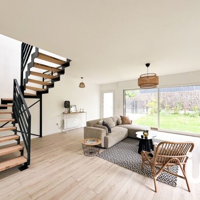 Maison 4 pièces 392000 €