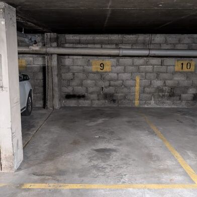 Garage  25000 €