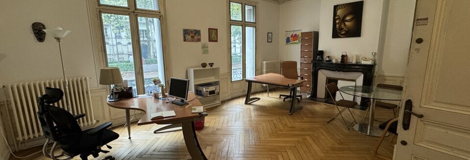 Bureau  35 m² à louer à Tours (37000)