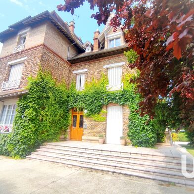 Appartement 7 pièces 324900 €