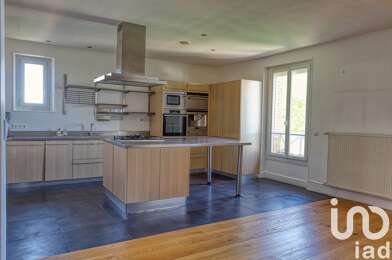 Appartement 7 pièces 270000 €