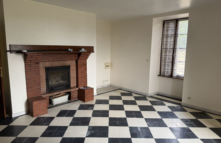 Maison en pierres à restaurer — photo 3
