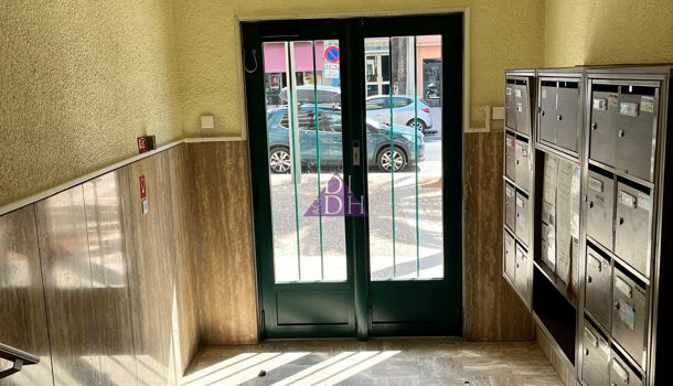 Appartement 2 pièces  à vendre Hyères 83400