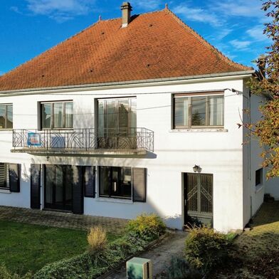 Maison 9 pièces 210000 €