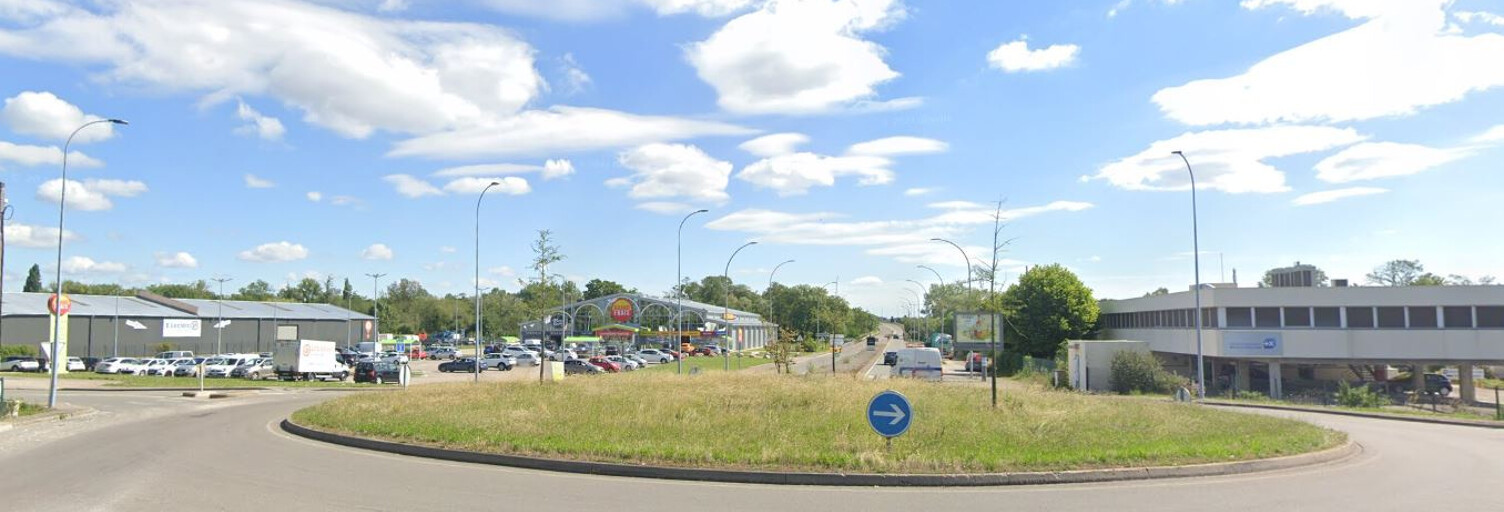 Garage  125 m² à vendre à Dijon (21000)