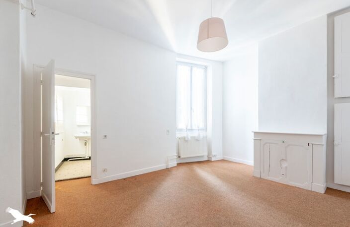 Maison de bourg de 5 pièces principales — photo 2