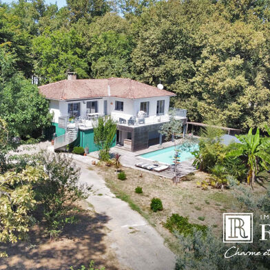 Maison 6 pièces 696000 €