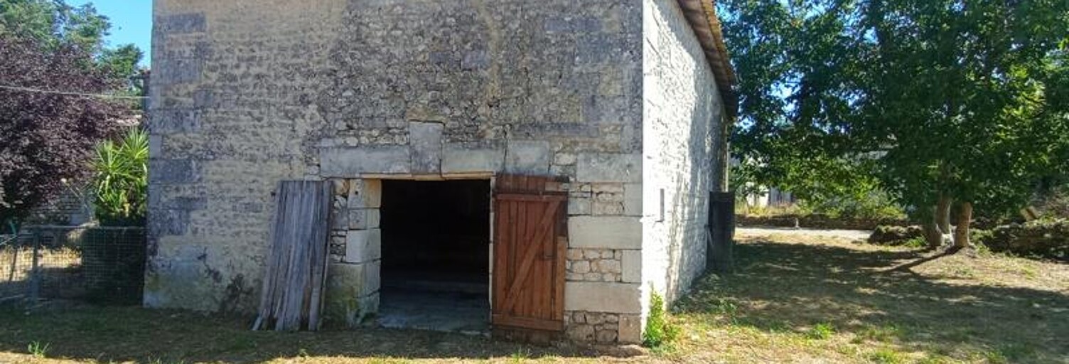 Maison 1 Pièce 95 m² à vendre à Saint-Hilaire-du-Bois (17500)