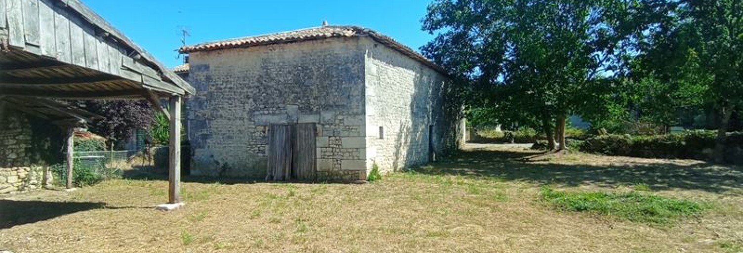 Maison 1 Pièce 95 m² à vendre à Saint-Hilaire-du-Bois (17500)