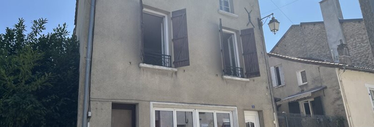 Maison 6 Pièces 156 m² à vendre à Saint-Saud-Lacoussière (24470)