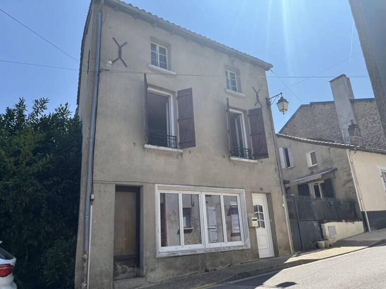 Maison en pierre de 6 pièces principales — photo 1