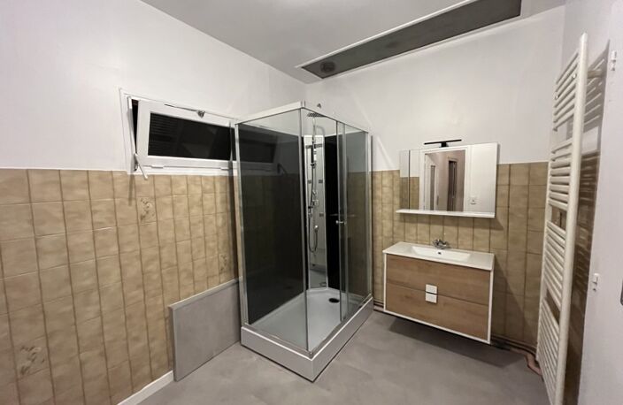 Maison en pierre de 6 pièces principales — photo 3