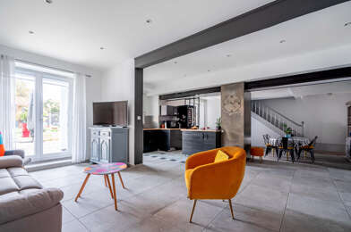 Maison 10 pièces 599000 €