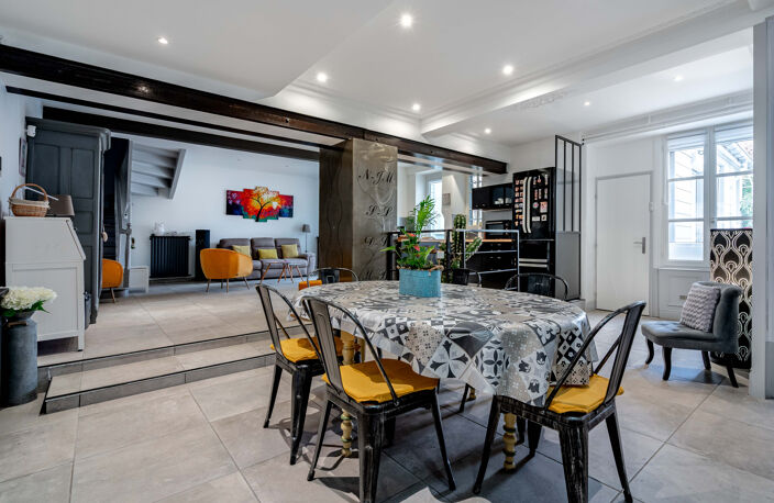 Maison de ville 10 pièces 320 m2 implantée sur sa parcelle d — photo 4