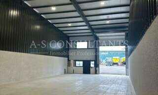 Local industriel  250 m² à louer à Tournon (73460)