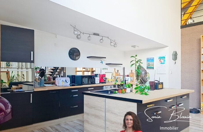 À 15 minutes d'Angers  Maison atypique au style loft — photo 2