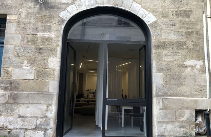 LOCAL COMMERCIAL PROFESSIONNEL, BUREAUX, OPEN SPACE — photo 3