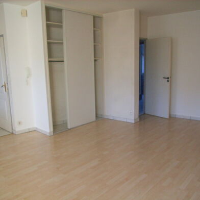Appartement 4 pièces 721 €