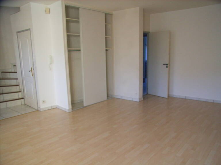 LOCATION T4 DUPLEX RODEZ SANS FRAIS D'AGENCE — photo 1