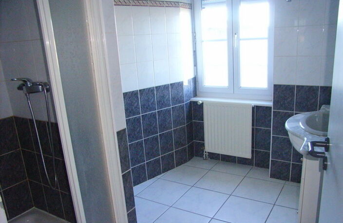 LOCATION T4 DUPLEX RODEZ SANS FRAIS D'AGENCE — photo 5