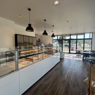 Commerce  220000 €