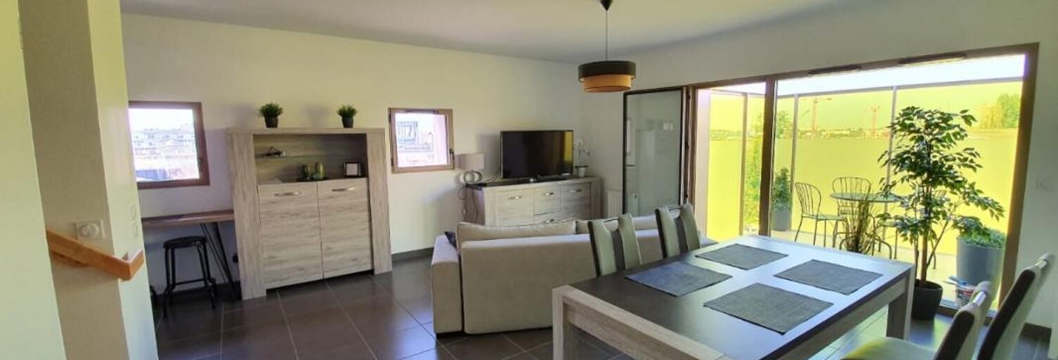 Appartement 5 Pièces 95 m² à louer à Bordeaux (33300)