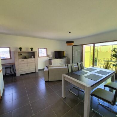 Appartement 5 pièces 1500 €