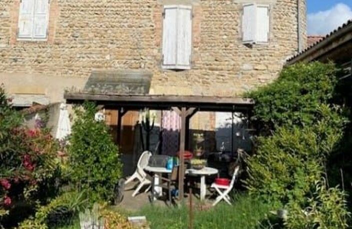 Maison + atelier + jardin +dépendance — photo 2