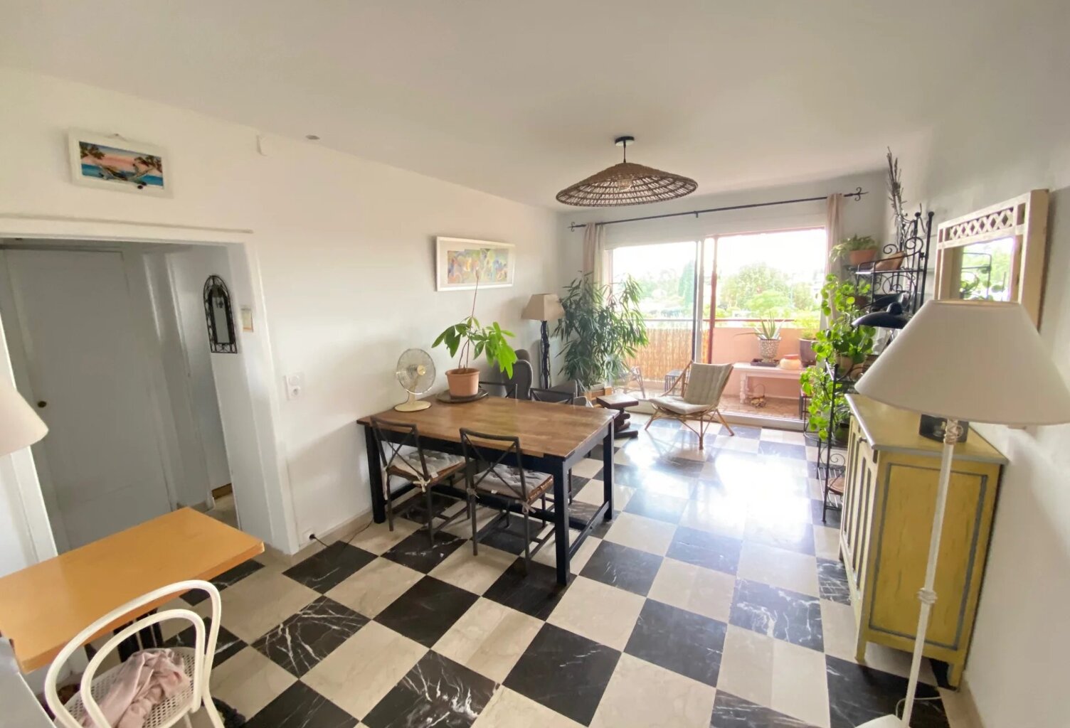 HYERES VILLE AU CALME APPARTEMENT T4 — photo 1