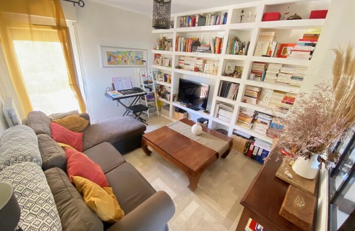 HYERES VILLE AU CALME APPARTEMENT T4 — photo 3