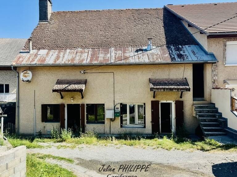 Maison de village avec 2 appartements + grange - Au Cros (commune de St Laurent du Cros) — photo 1