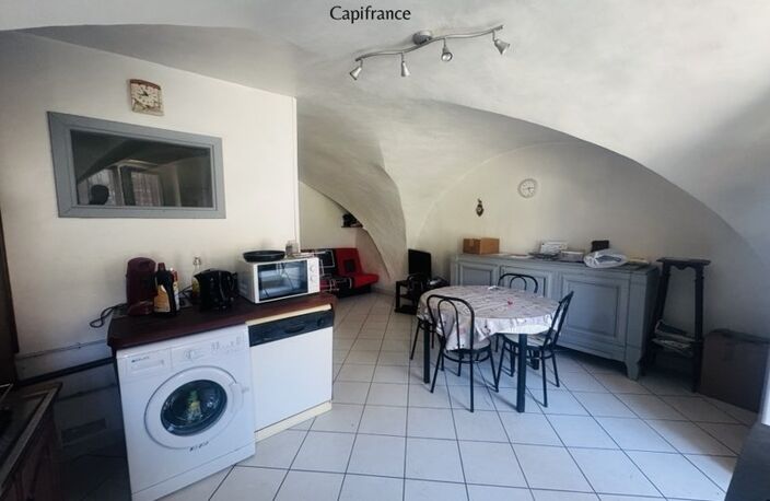 Maison de village avec 2 appartements + grange - Au Cros (commune de St Laurent du Cros) — photo 4