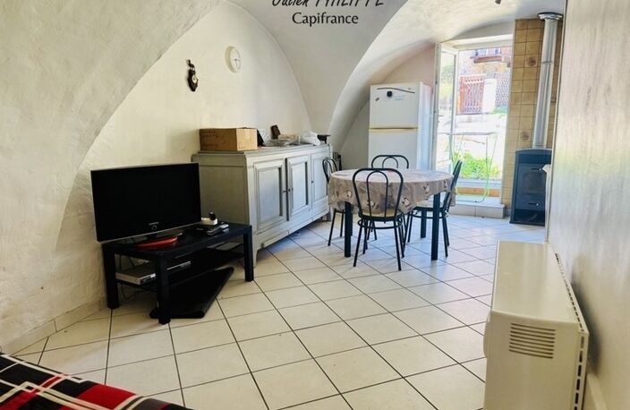 Maison de village avec 2 appartements + grange - Au Cros (commune de St Laurent du Cros) — photo 5