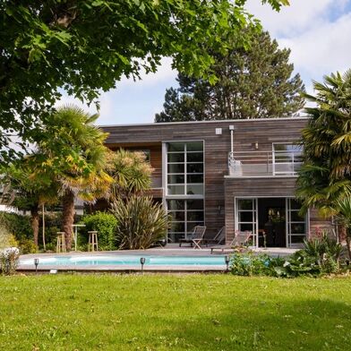 Maison 8 pièces 1180000 €