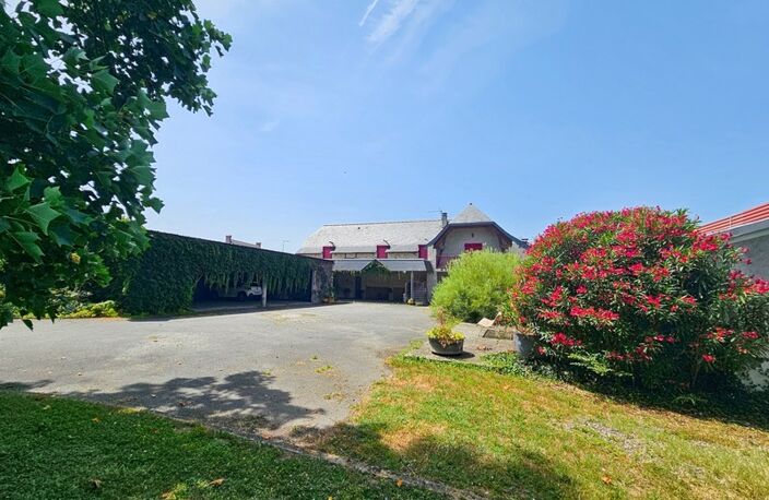 Dpt Hautes Pyrénées (65), à vendre MOMERES maison avec chambres d'hôtes P14 de 453 m² - Terrain de 3 744,00 m² — photo 2