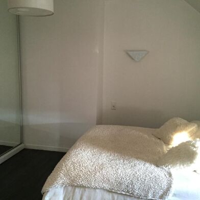 Maison 5 pièces 2240 €